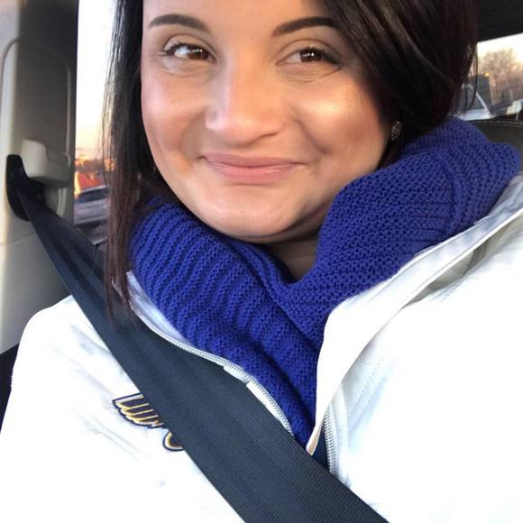 Meet your Posher, Laura - Picture 1 of 1